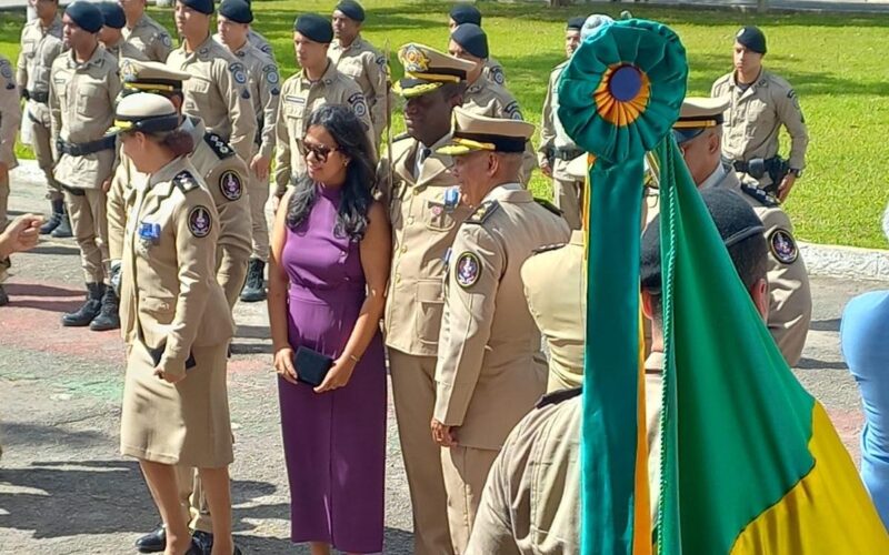 Comandante da 44ª CIPM, major Fabiano Lima, recebe em Teixeira de Freitas a Medalha do Mérito Marechal Argolo – Visconde de Itaparica