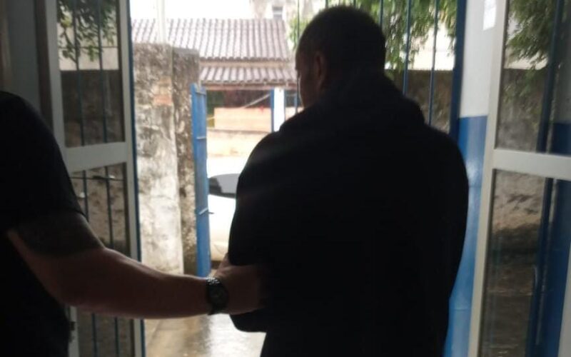 Homem é intimado por perturbação do sossego em Itanhém e acaba preso por não pagar pensão alimentícia